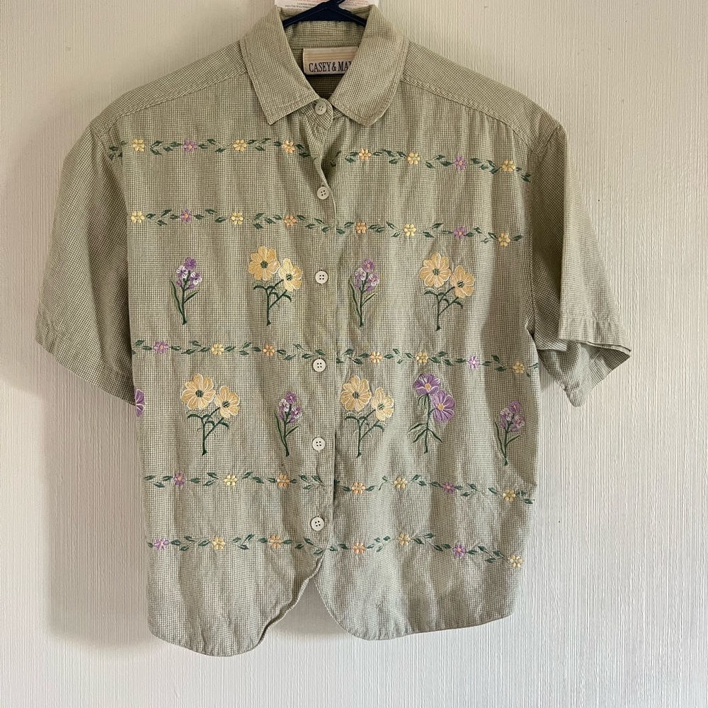 pretty button shirt